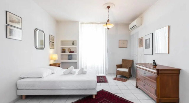 Large 2 Bdrs Downtown - 6 pax & AC, Забронировать Отель Ницца Приморские Альпы, рядом с Набережная Соединенных Штатов