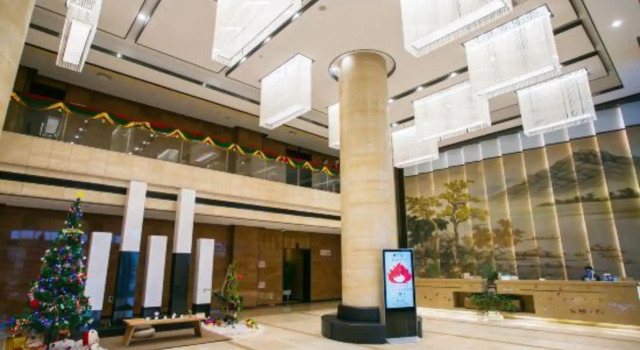 Ganlinhui Malson New Century Hotel, Prenota Hotel Hotel a Shaoxing con parcheggio, Parcheggio