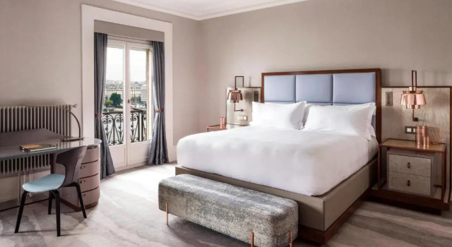 Двухместный номер Premium с видом на озеро The Ritz-Carlton Hotel de la Paix, Geneva