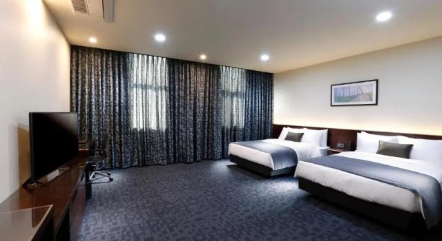 Двухместный полулюкс Geosung Hotel