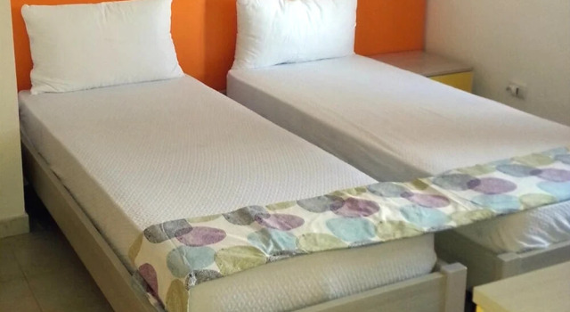 Ostello Bella Calabria, Book Hostel / Vandrerhjem Hoteller i Cutro med parkering, Parkering