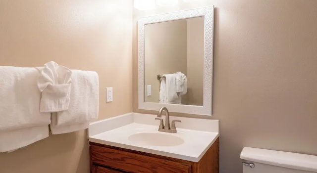 Номер Comfort Road Creek Inn