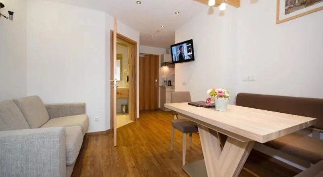 Апартаменты Standard Hotel Lärchenhof
