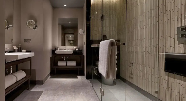 Double studio Discovery SCBD Jakarta