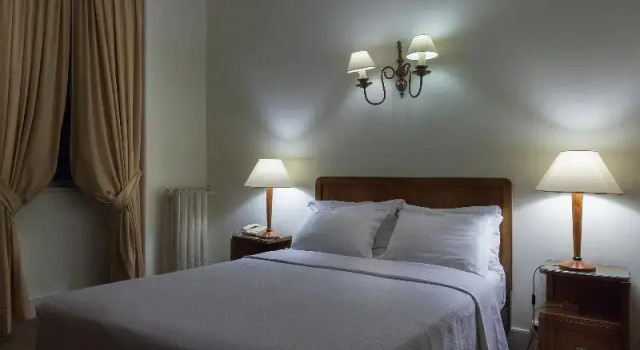 Номер Standard с балконом Hotel Astoria