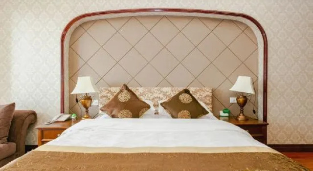 Люкс Business Tianju Caohai Holiday Hotel