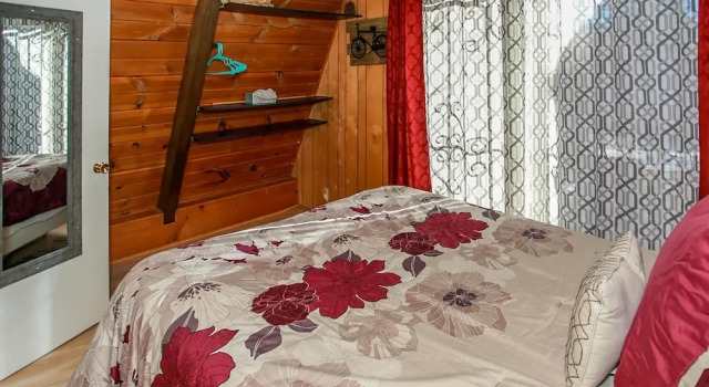 A-Frame Chalet, Забронировать Шале Отели в центре Биг-Бэар-Сити, в центре