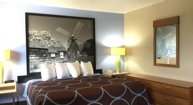 Двухместный номер Standard Super 8 by Wyndham Newburgh/West Point Stewart Intl Airport