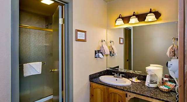 Номер Standard с видом на озеро Tahoe Lakeshore Lodge & Spa