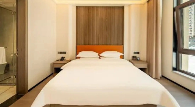 Люкс Kyoto International Hotel (Datong Daqing Road RT-Mart)
