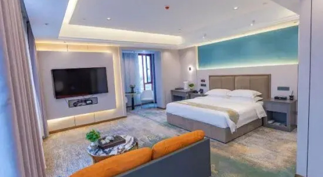 Люкс Deluxe Qishi International Hotel