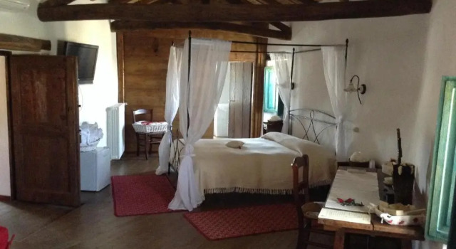 Полулюкс B&B Charme Sa Pardina