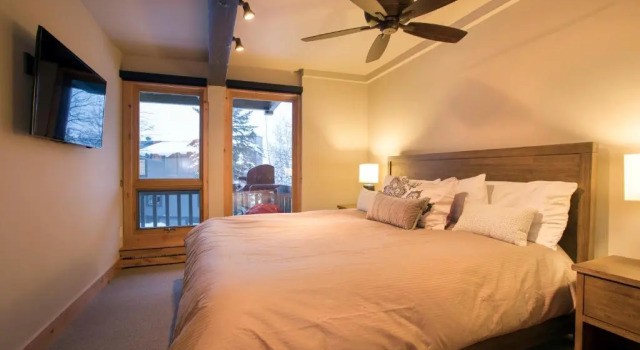Апартаменты Interlude Condominiums 2-Bedroom Unit 209