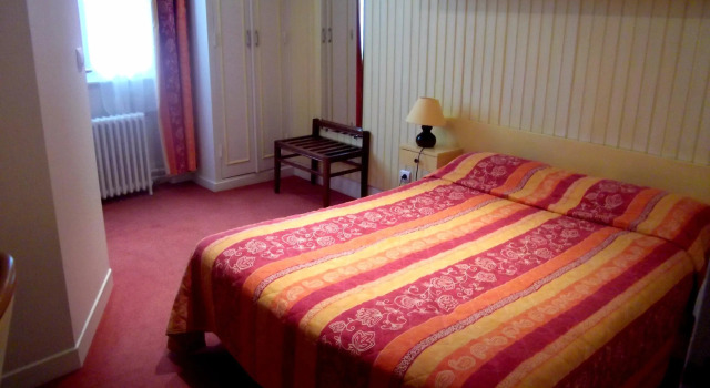 Logis Hotel Le Parc, Забронировать Отель Мулен Allier, рядом с Парк г. Мулен