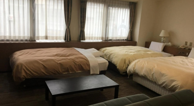 Hotel Crown Hills Matsuyama, Prenota Hotel Matsuyama Ehime