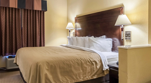 Номер Standard Quality Inn & Suites Lafayette