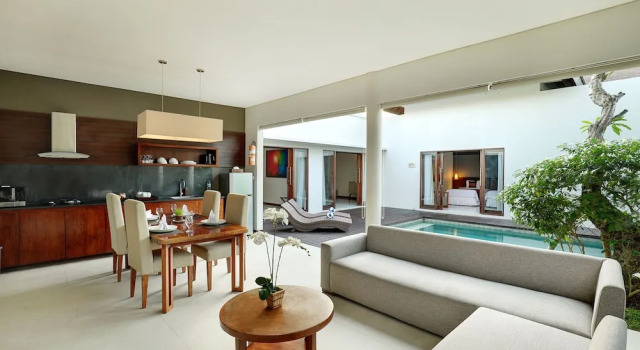 Karuna Uppala Villa Umalas, Rezervovat Vila Hotely v Bali se snídaní, Snídaně