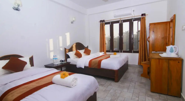Двухместный номер Deluxe Hotel Chitwan Park Village
