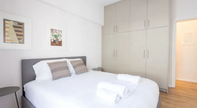 Апартаменты Urban Comfort 2 Bdrm Next to Metro