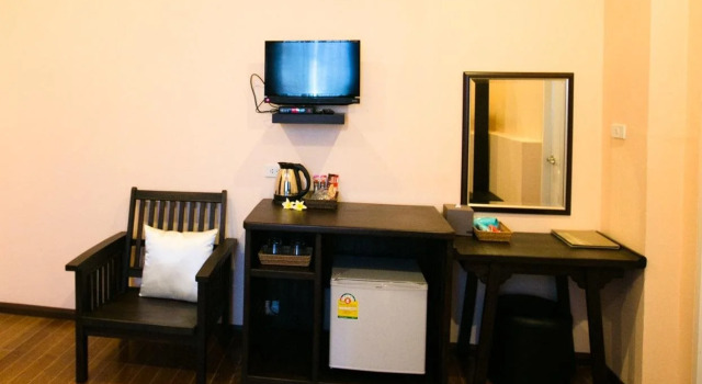 Pharadhevi, Varaa Hotelli Hotellit North-Eastern Thailand pysäköinnillä, Pysäköinti