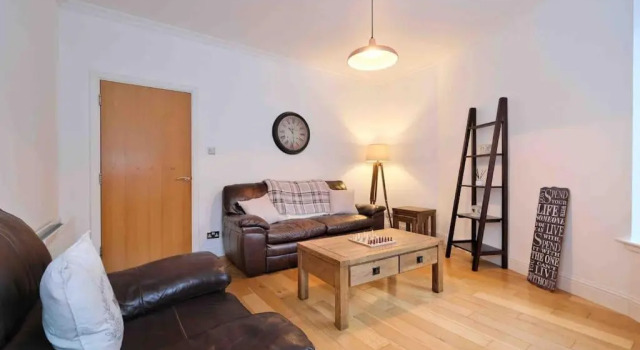 Апартаменты Modern & Spacious Apartment in City Centre