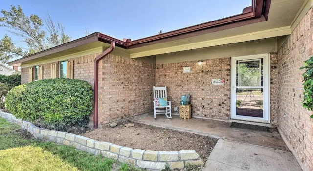 Коттедж с 2 комнатами Abilene Home W/bbq & Pvt Yard, 1 Mi to Acu!