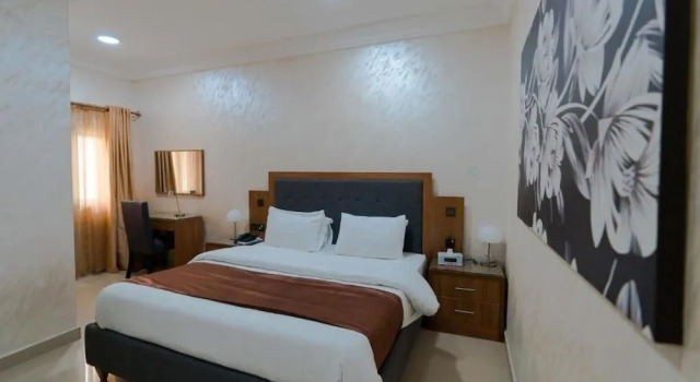 Phoenicia Suites