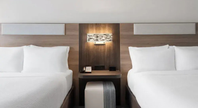 Четырёхместный номер Standard Holiday Inn Express & Suites Meridian I-20 by IHG