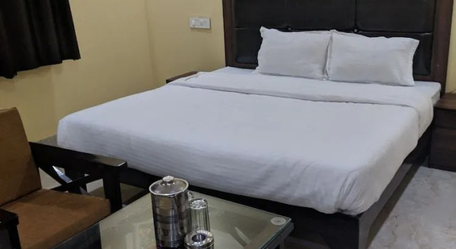 Yog Stay Hotel Laxman Grand, Rezervovat Hotel Rišikéš Uttarakhand