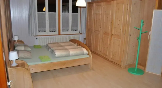 Ferienwohnung Schulhaus Hirschmatt, Prenota Appartamento Guggisberg Canton Berna