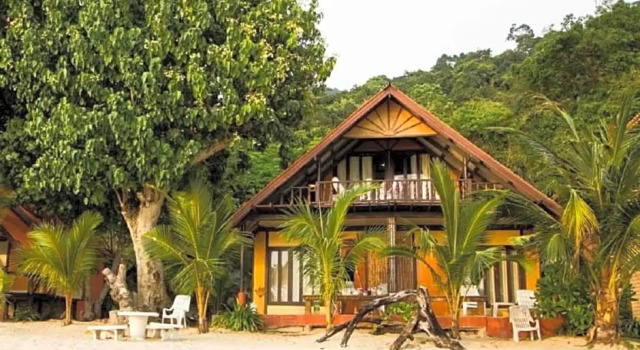 Семейный номер Standard рядом с пляжем White Sand Beach Resort