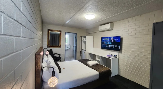 Двухместный номер Deluxe Crest Motor Inn