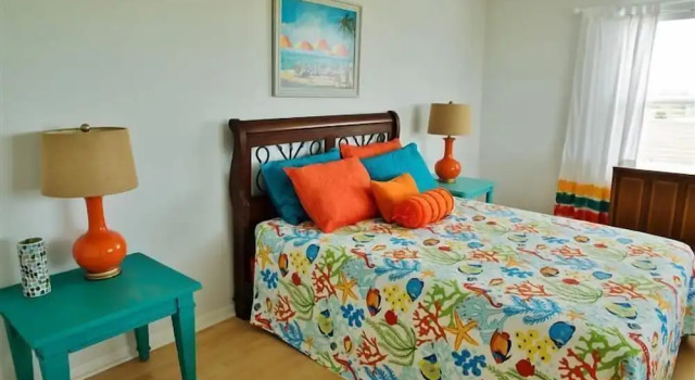 Spacious Retreat W/expansive Yard & Beach Access!, Book Feriehus Galveston Houston