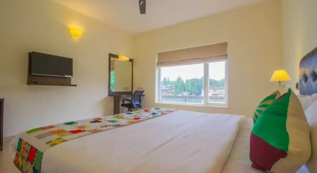 Jasminn Casa Laguna by OYO Rooms, Забронировать Отель Панаджи Северный Гоа, рядом с Reis Magos Fort