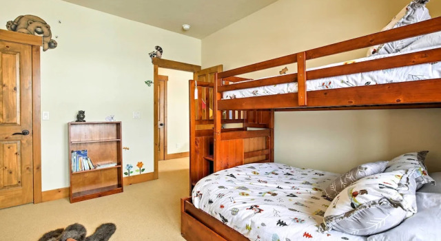 3 Mi to Granby Ranch: Family-friendly Home, Забронировать Отель Отели Грэнби 3 звезды, рядом с Гольф-клуб Grand Elk, 3*