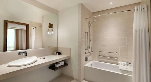 Четырёхместный номер Standard Hoodoo Moab, Curio Collection by Hilton