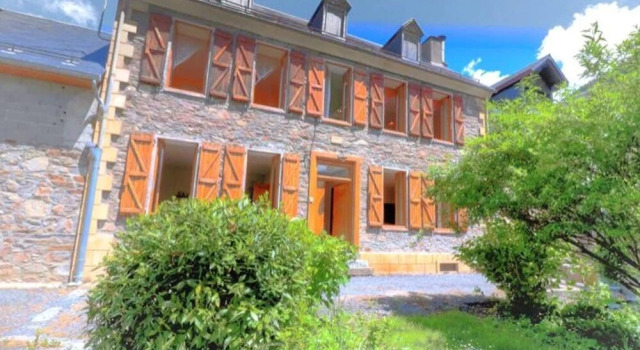 House With 4 Bedrooms in Saint-mamet, With Wonderful Mountain View, Enclosed Garden and Wifi - 18 km From the Slopes