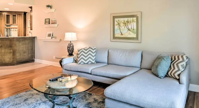 St Pete Condo w/ Private Lanai & Community Pool!, Rezerwuj Apartament Apartamenty w Pinellas County, Apartament