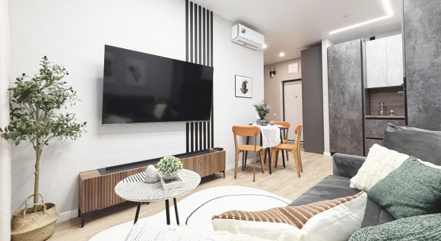 Happy meters at Troparevo Park, Book Apartment Moscow Russia