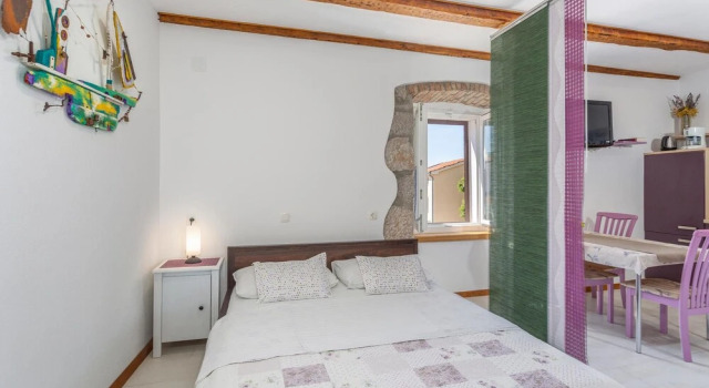 Nice Apartment in Punat With Wifi, Prenota Appartamento Hotel a Isole Quarnerine con parcheggio, Parcheggio