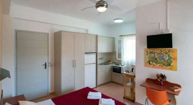 Семейные апартаменты с видом на сад Vlachos Apartments