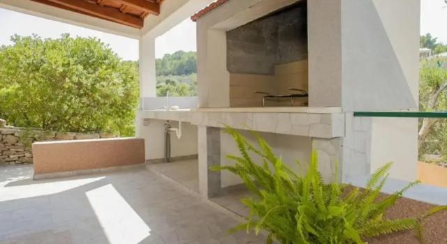 Коттедж House B - 45m From the Sea