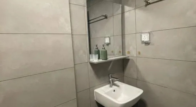 Cozy Room 10min from Airport