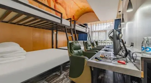 Кровать в общем номере Zhongxian Qiaolin Excellence E-sport Theme Hotel