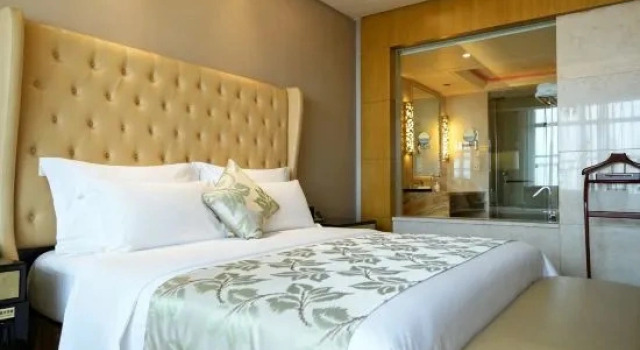 Люкс Landbridge Jinjiang Hotel
