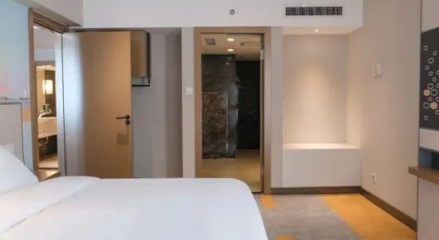 Люкс Executive Wanda Holiday Hotel