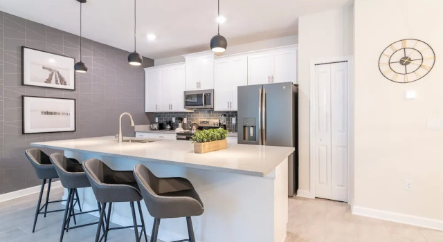 Вилла Beautiful Storey Lake Retreat Minutes From Disney