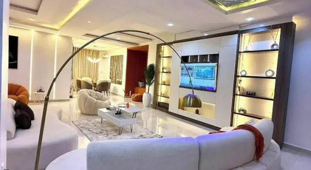 Abujaluxeliving Shortlets, Prenota Appartamento Hotel a Bwari con parcheggio, Parcheggio