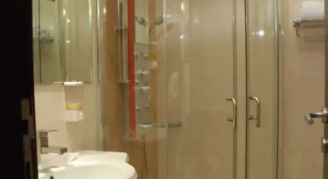 Номер Deluxe Hotel Meridian Plaza