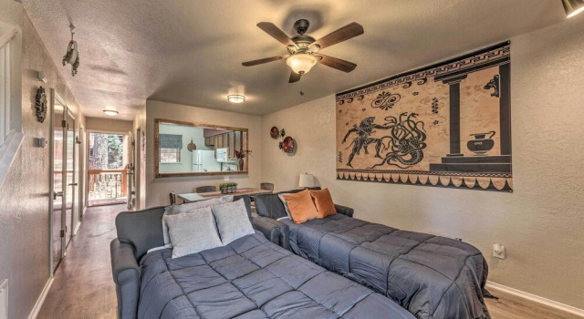 Апартаменты Forested Ruidoso Condo w/ Deck & Fireplace!